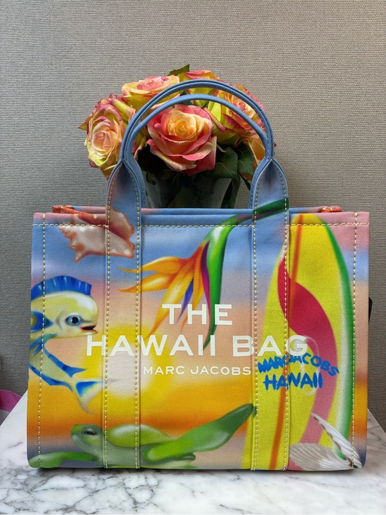 Marc Jacobs Handbags - Marc Jacobs The Hawaii Iconic Landmark Tote Bag - Limited Release NWT